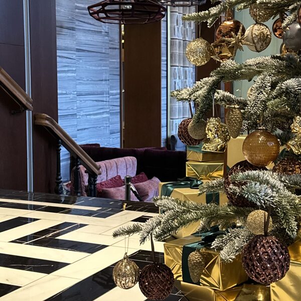 Christmas tree with gifts