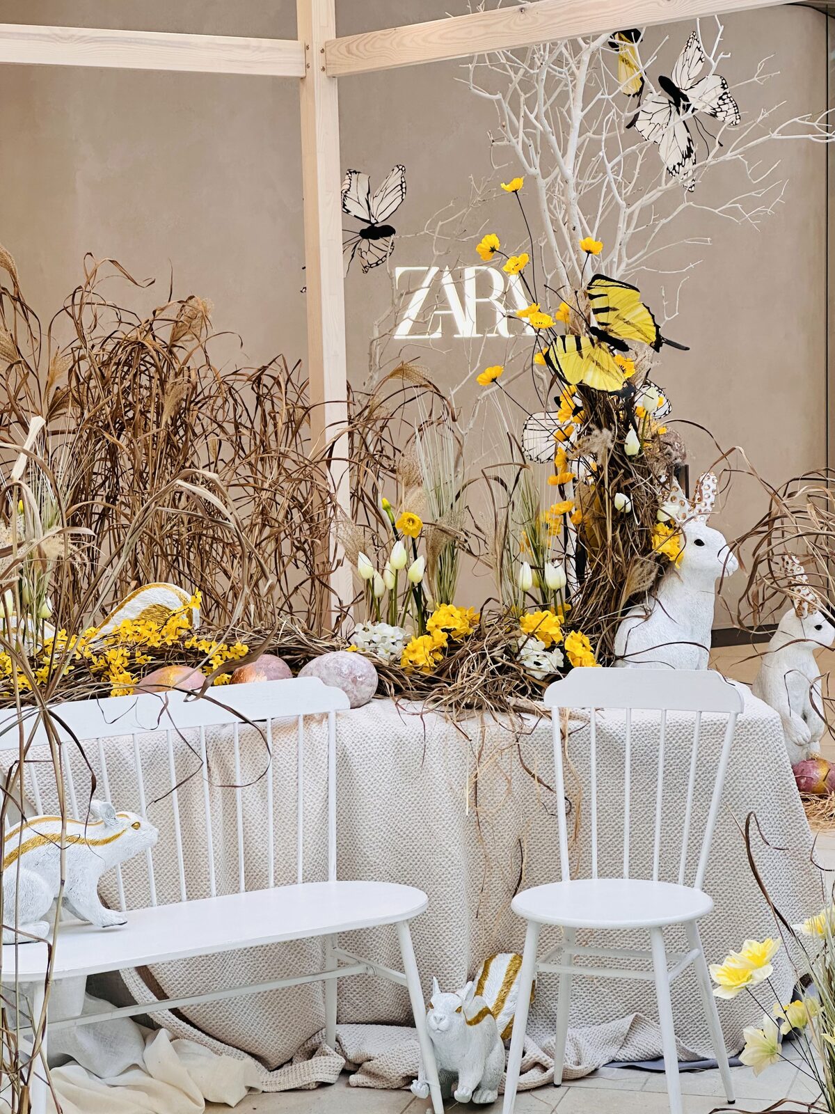 EASTER DECOR FOR SHOPPING CENTERS SPICE